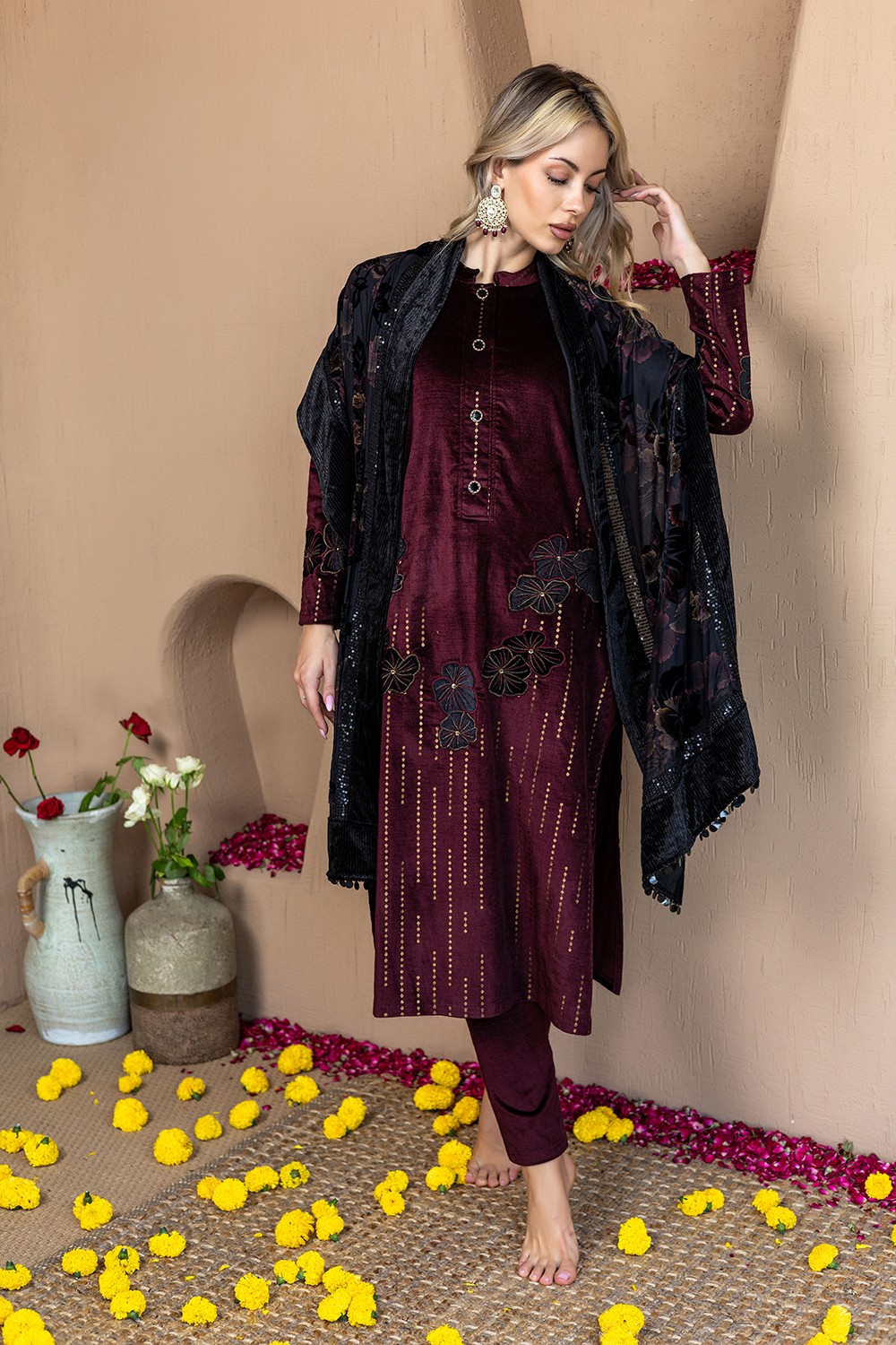 WINE DUPATTA SET